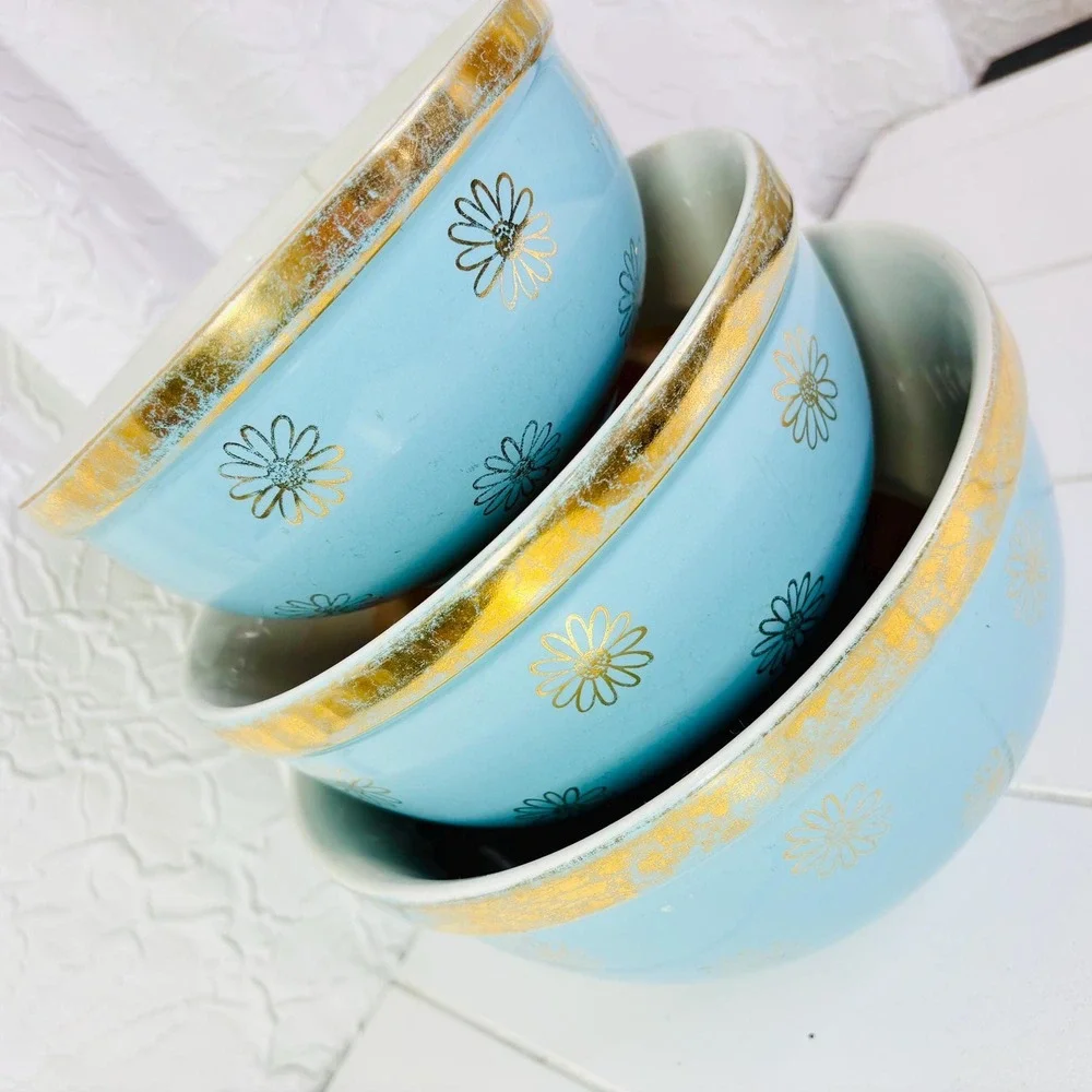 Vintage Hall China Nesting Bowls, Blue and Gold Daisy, Set of 3